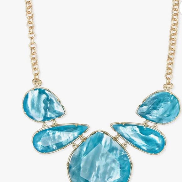 Beautiful Kendra Scott New statement necklace - Picture 5 of 7